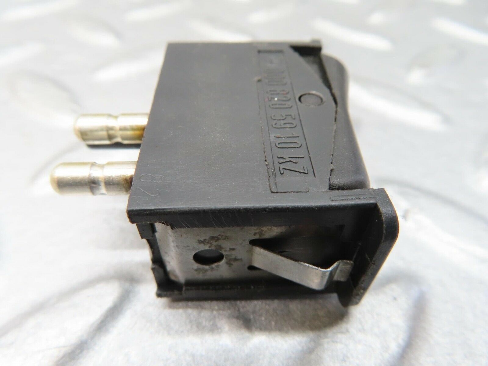 16115 Mercedes-Benz W123 280E Interior Light Switch 0008205910