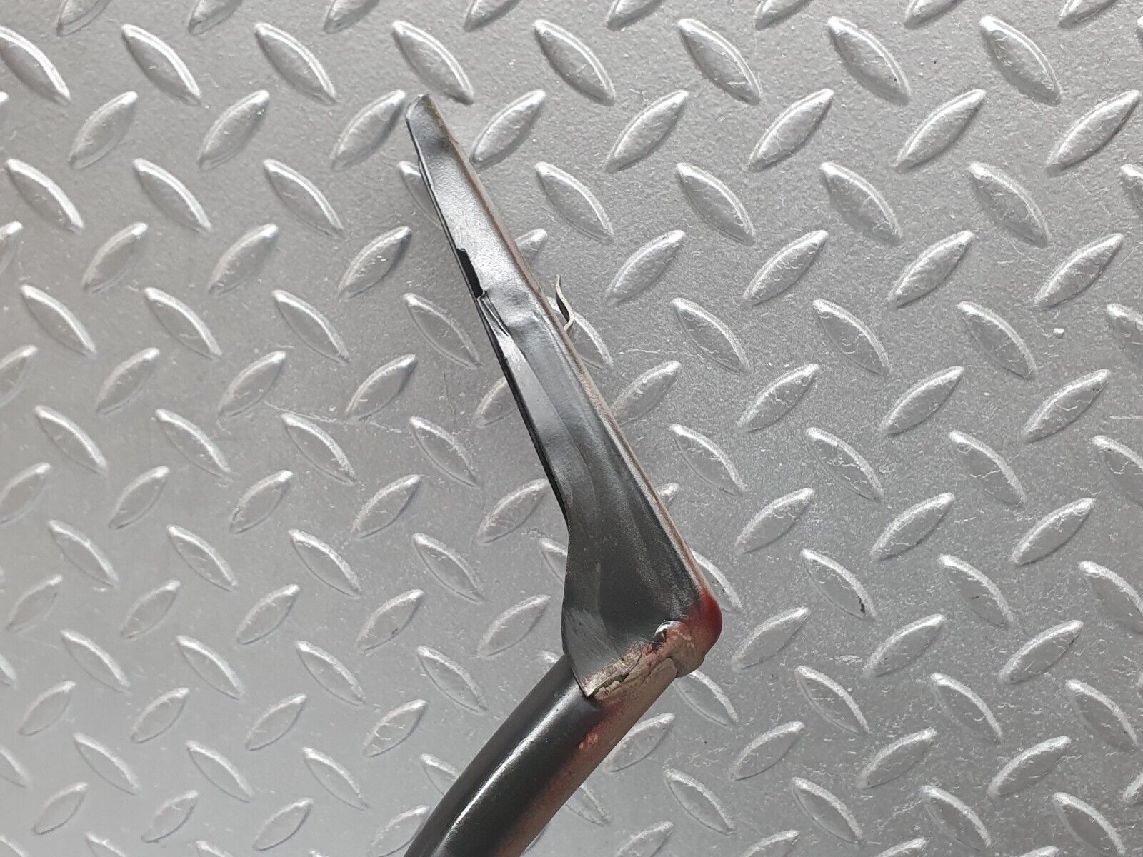 41191 Mercedes-Benz W126 300SE Trunk Hinge Left Side