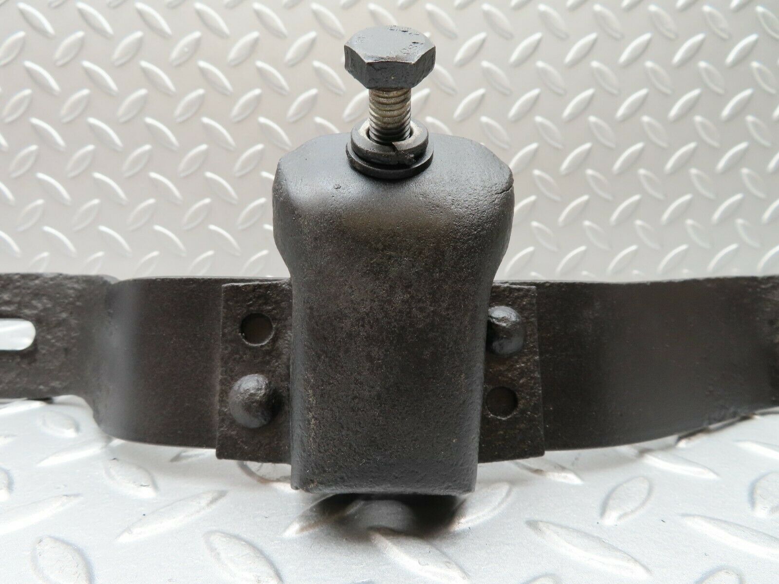 3638 Mercedes-Benz W108 280SE Front Right Bumper Bracket