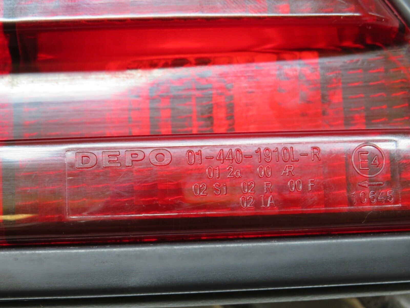 29041 Mercedes-Benz C124 320CE Coupe Tail Light Left Side
