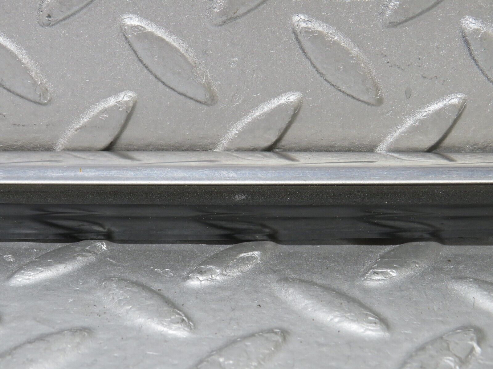 37311 Mercedes-Benz W109 300SEL Rear Left Door Centre Moulding Trim