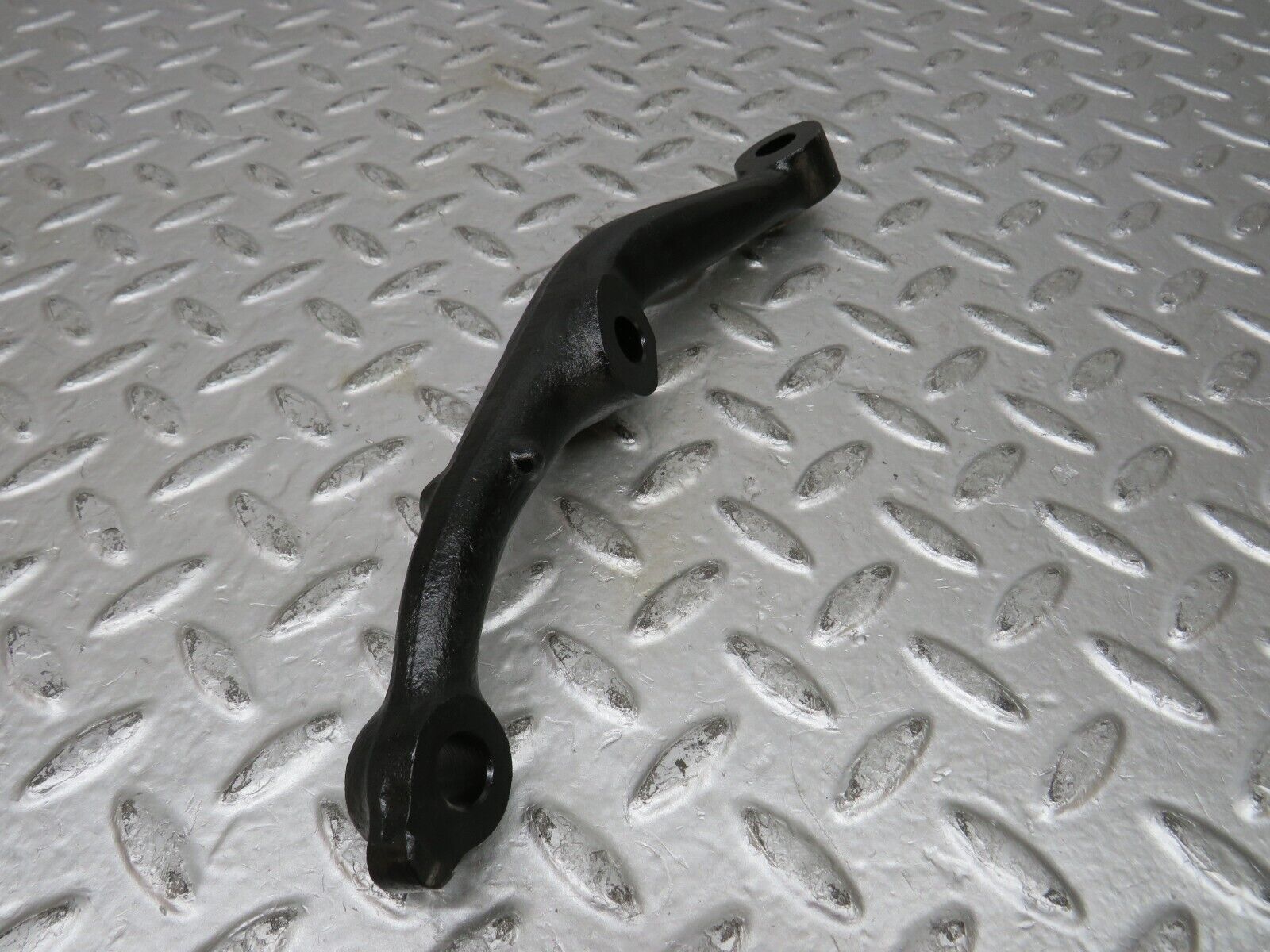 27399 Mercedes-Benz W123 280E Front Axle Steering Arm Left Side