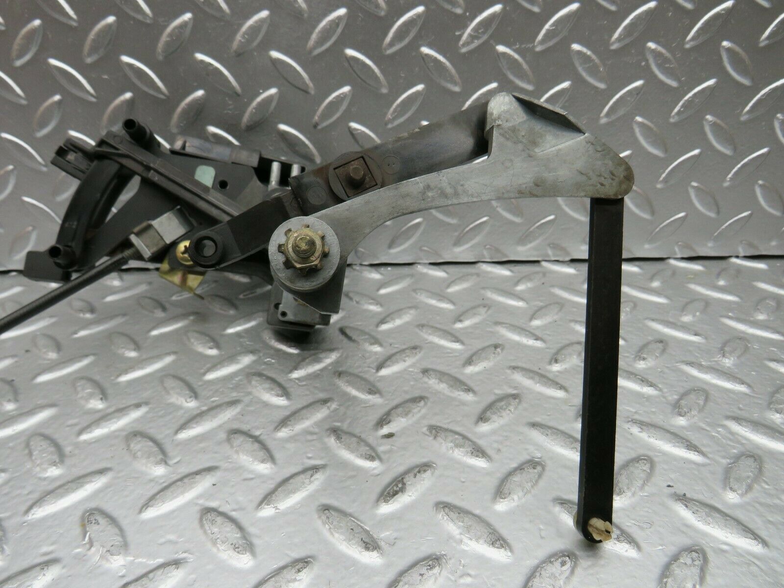 22711 Mercedes-Benz C107 450SLC Coupe Heater Control