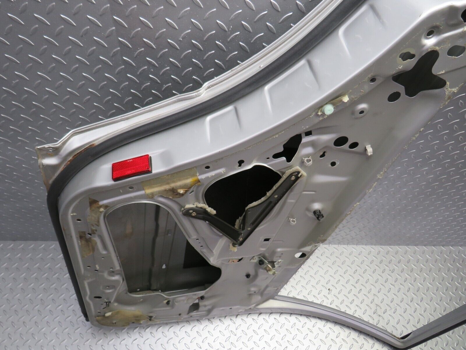 24778 Mercedes-Benz W140 SEL320 LWB Rear Left Door