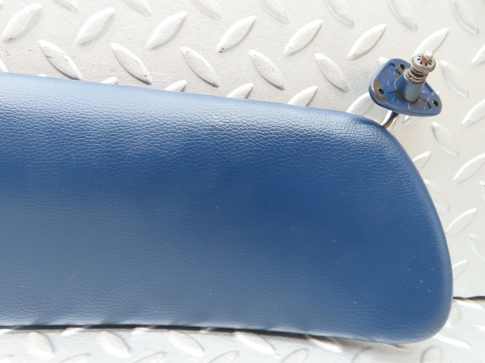 17531 Mercedes-Benz W116 450SEL Sun Visor Left Side Blue