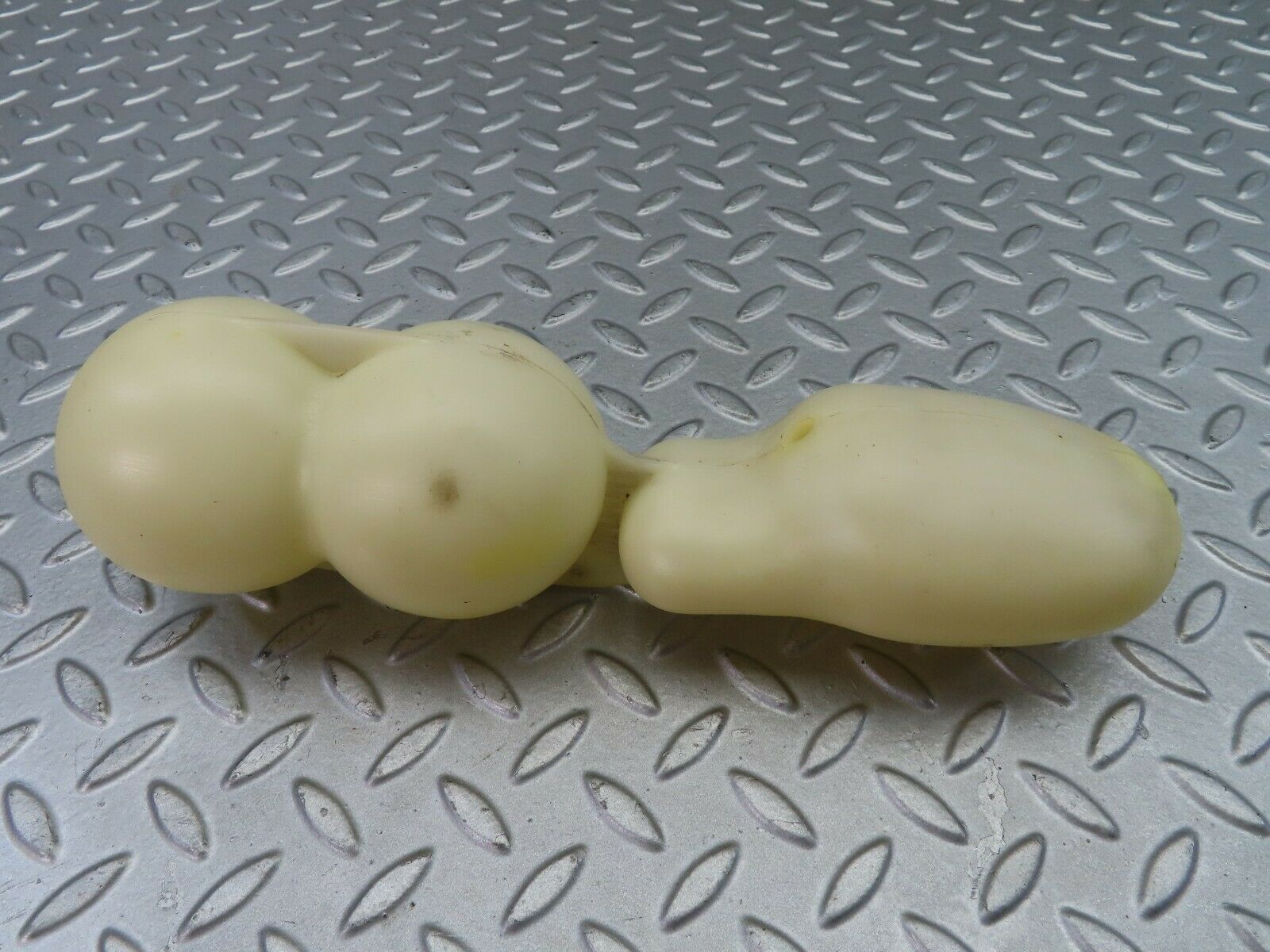 7433 Mercedes-Benz W116 450SE Vacuum Reservoir