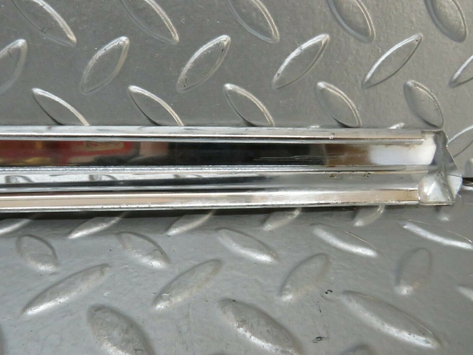 23817 Mercedes-Benz C107 450SLC Coupe Rear Right Window Chrome