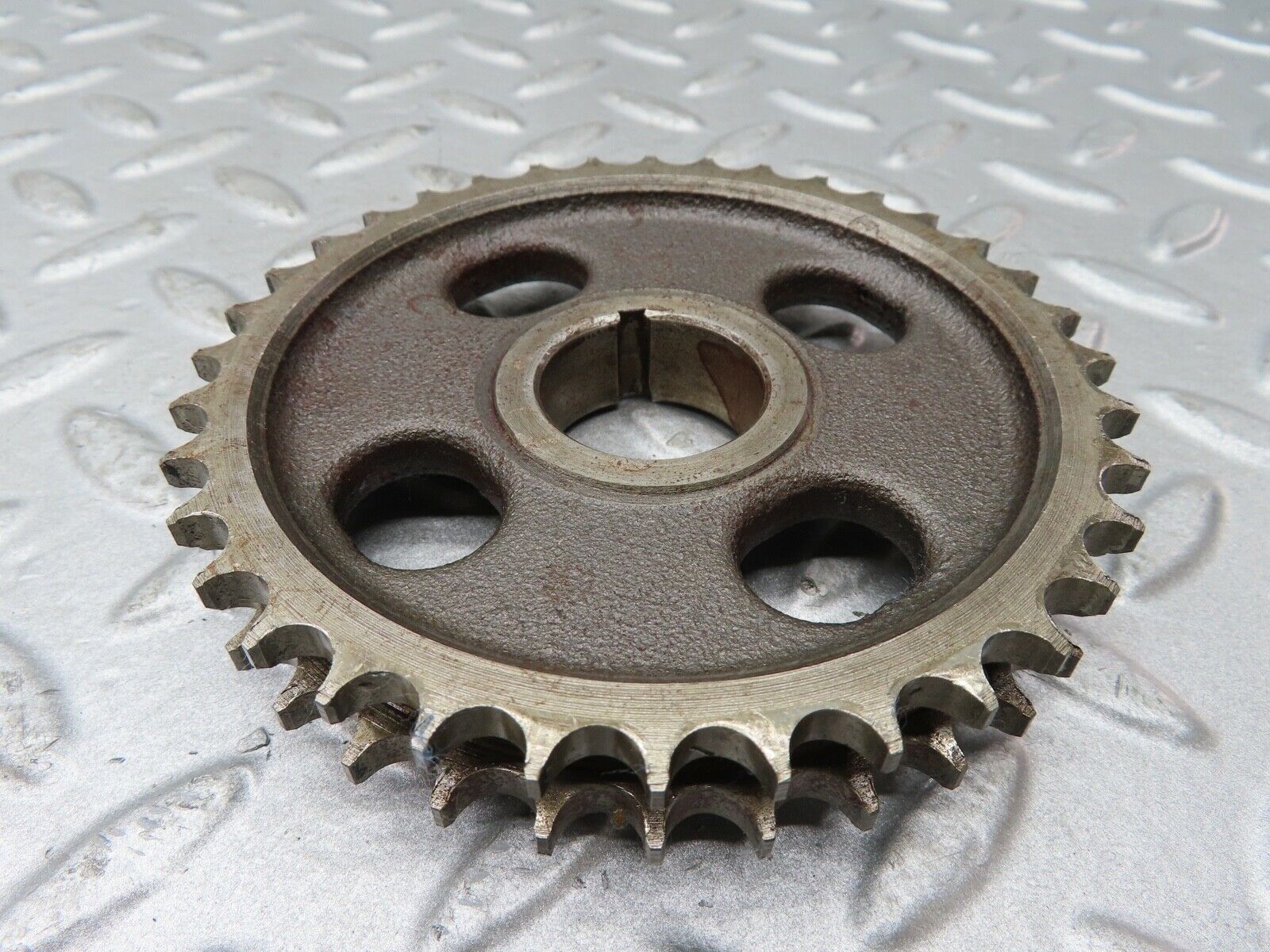 17719 Mercedes-Benz W116 450SEL Camshaft Timing Gear Sprocket 1160520601