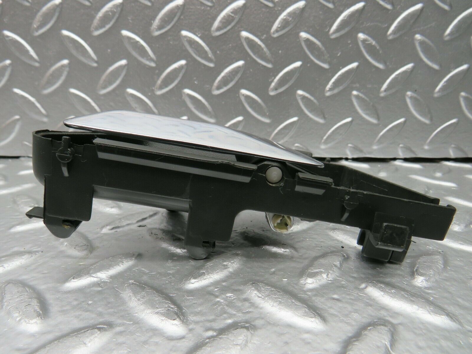 22374 Mercedes-Benz C124 E220 Coupe Interior Door Handle Right 1247600661