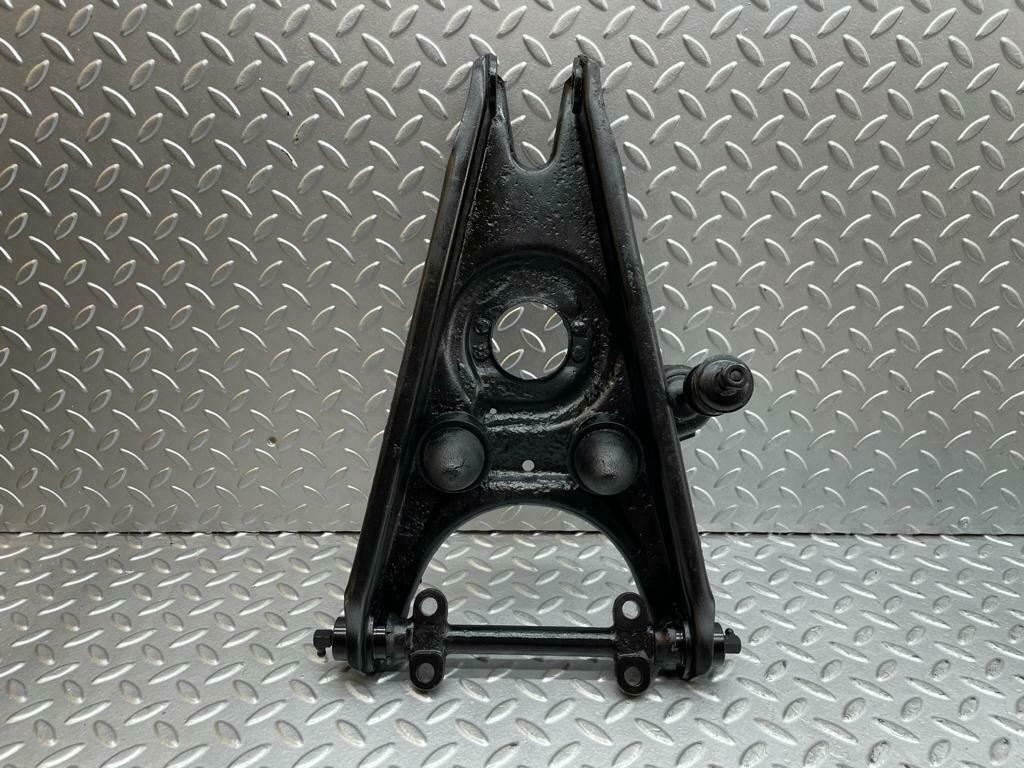0126 Mercedes-Benz W120 PONTON Front Left Lower Control Arm