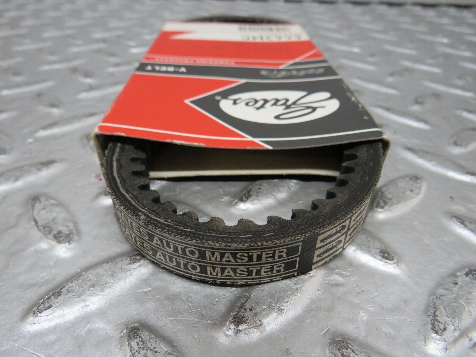 27068 Mercedes-Benz W123 280E V Belt New 6463MC