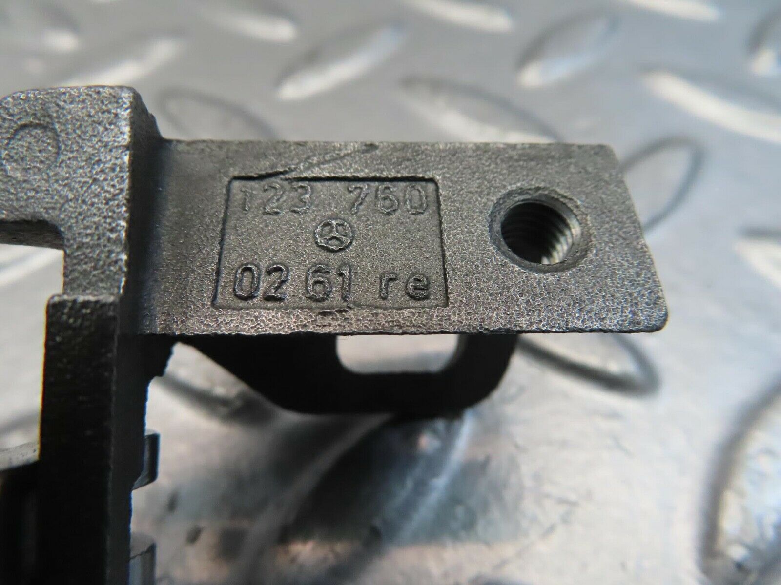 11379 Mercedes-Benz C123 230CE Coupe Right Interior Door Handle 1237600261