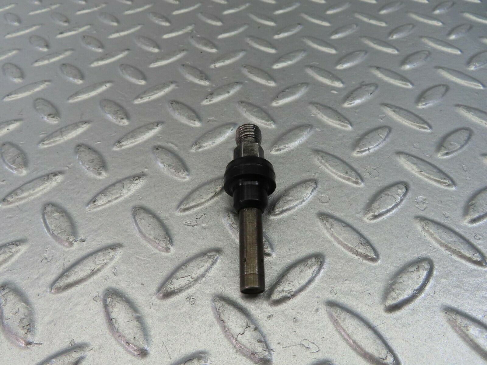 10794 Mercedes-Benz W123 230E Fuel Injector Bosch 0437502010