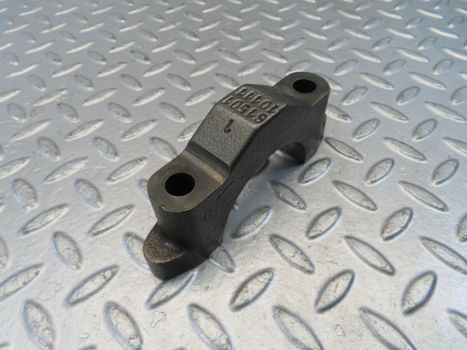 10992 Mercedes-Benz W115 220D Crankshaft Bearing Holder Block 6150110111