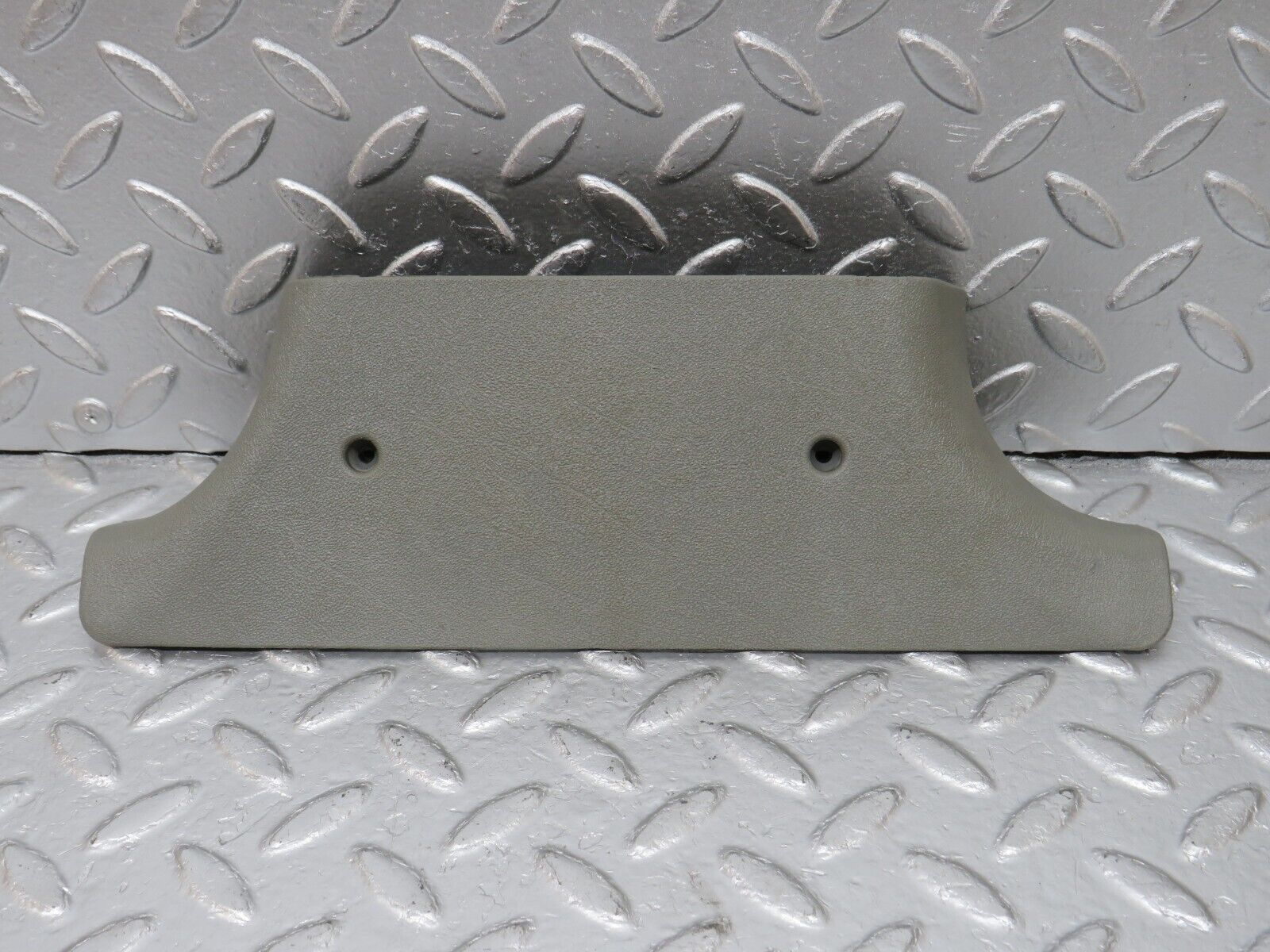 33662 Mercedes-Benz W201 190E 2.0L B Pillar Bottom Cover Right Side Grey 2016920222