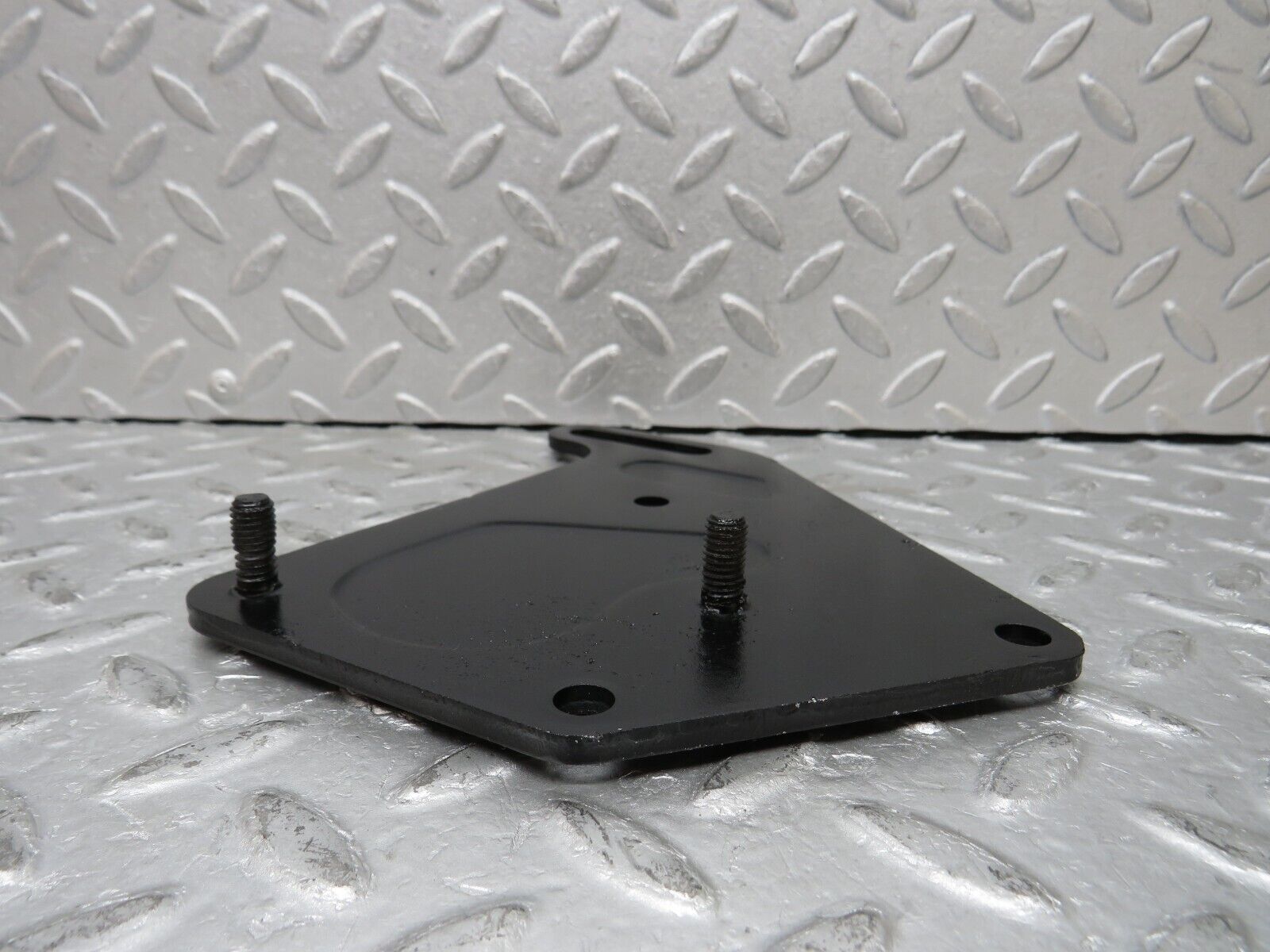 37661 Mercedes-Benz W109 300SEL Power Steering Pump Bracket