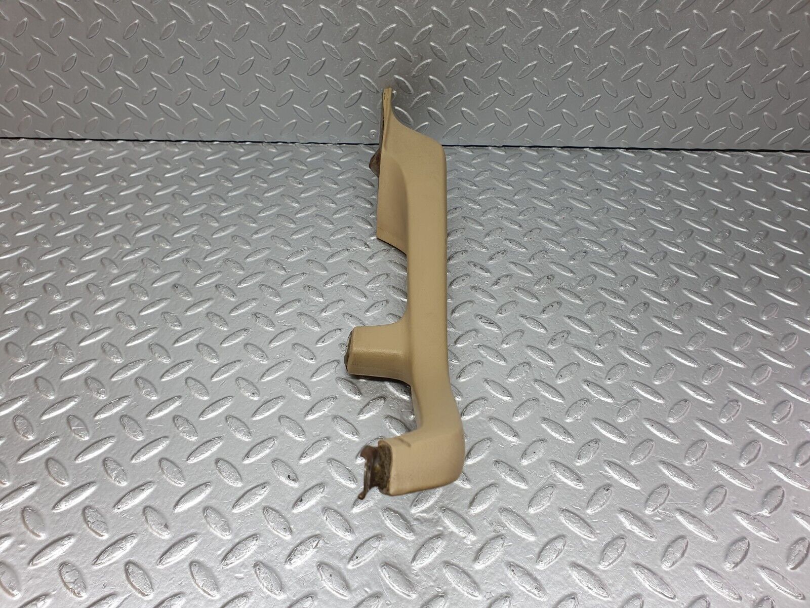 40930 Mercedes-Benz W126 300SE Rear Right Interior Door Handle Beige 126970121
