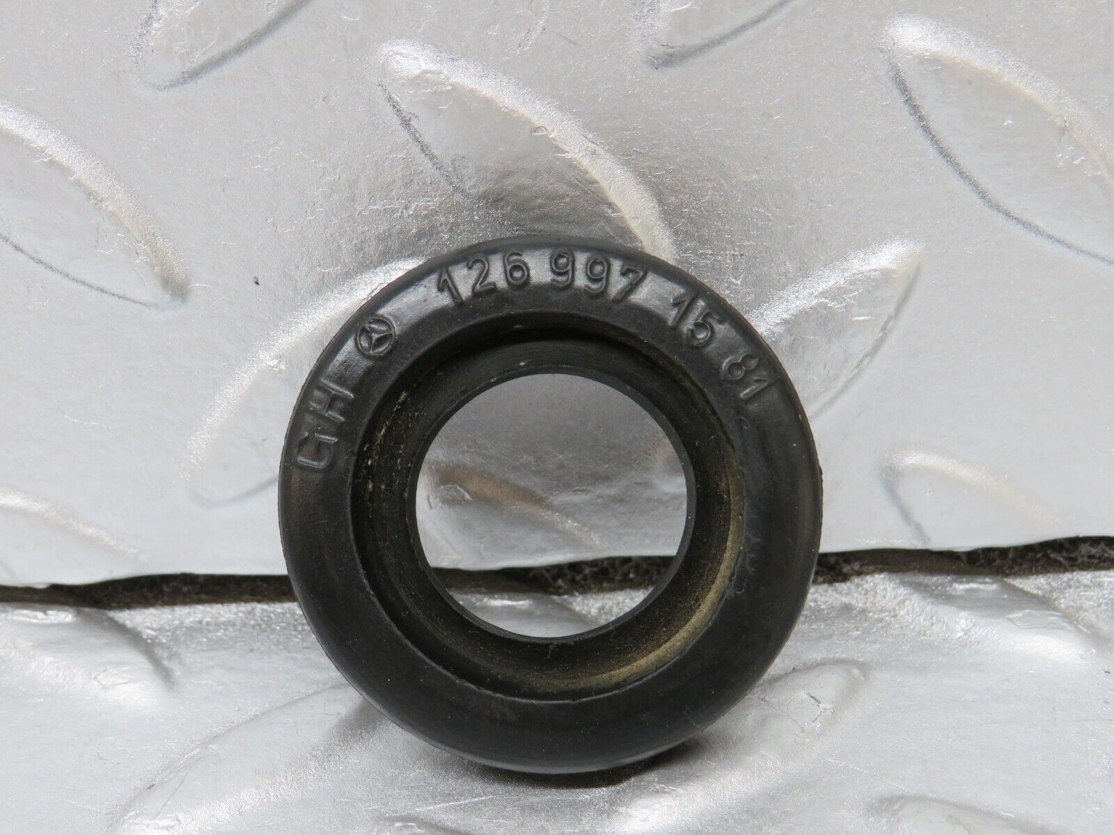 36282 Mercedes-Benz W126 420SE Heater Hose Pipe Set 1268320294 1268320394 1268321294