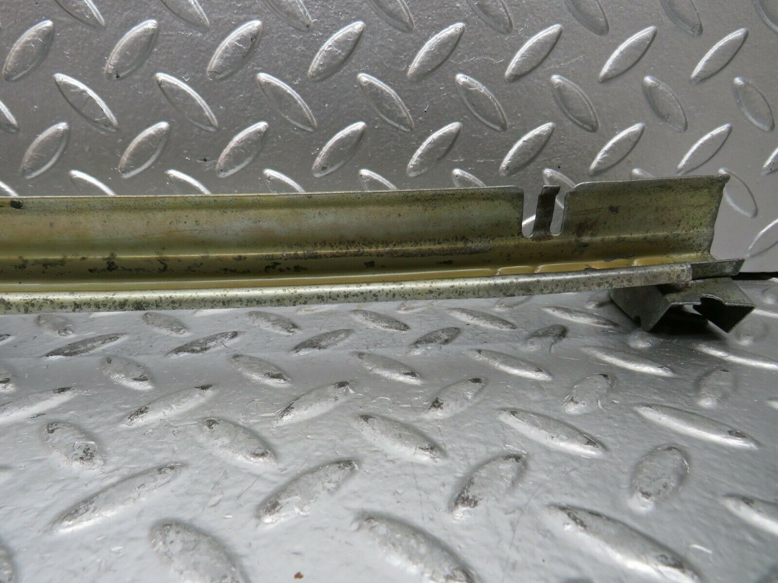 23471 Mercedes-Benz W114 280E Front Left Door Window Channel