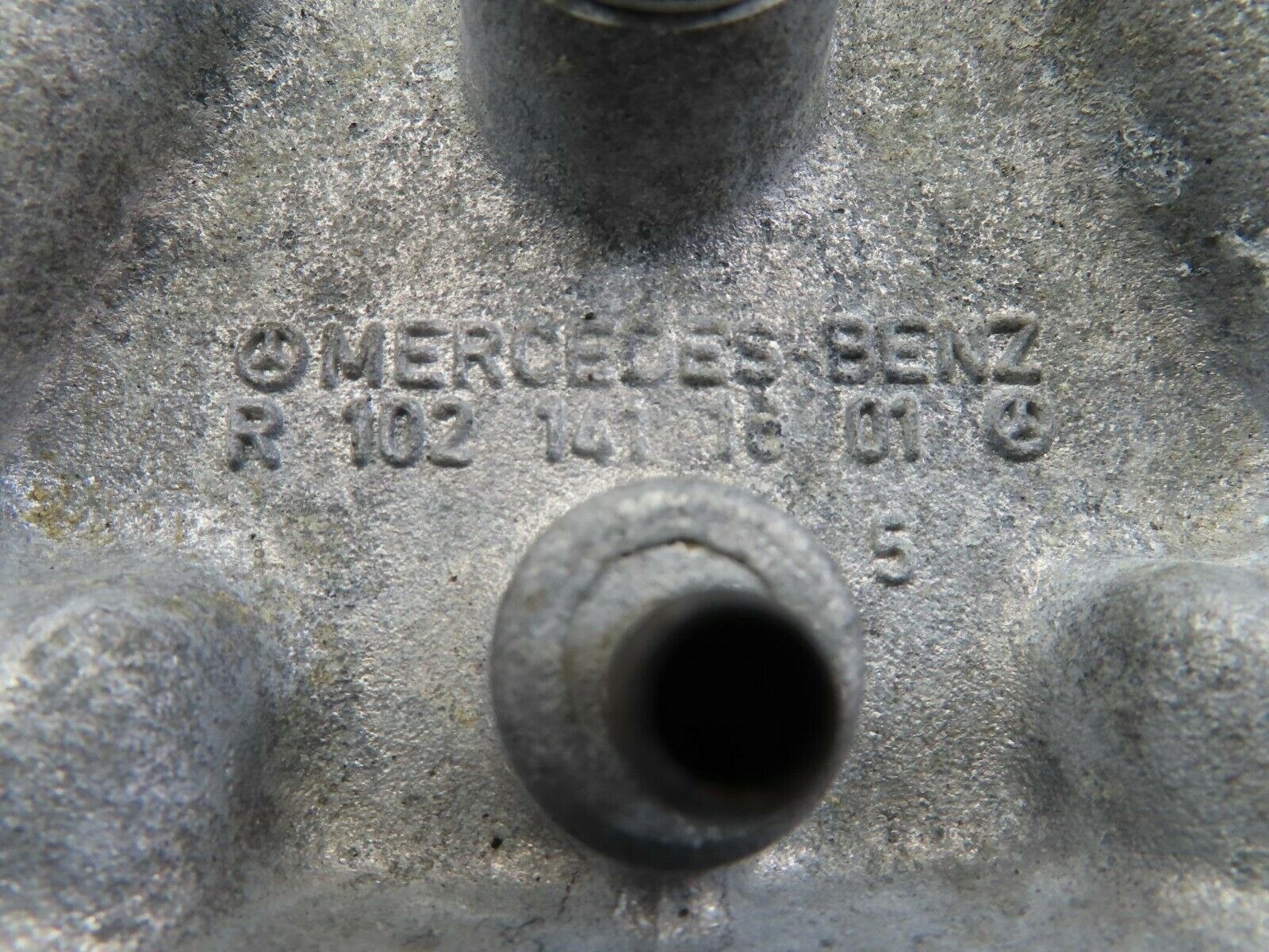 8677 Mercedes-Benz W123 Intake Manifold 1021411601