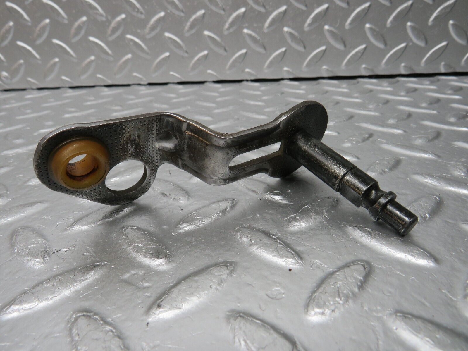 30952 Mercedes-Benz W124 230E Automatic Gearbox Linkage 722.408