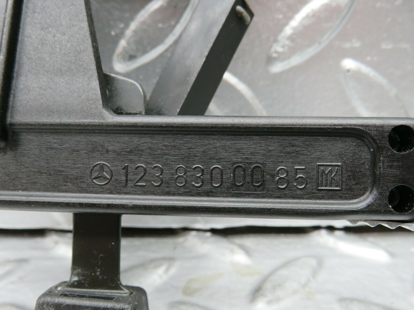 24090 Mercedes-Benz W123 280E Heater Control Switch 1238300085