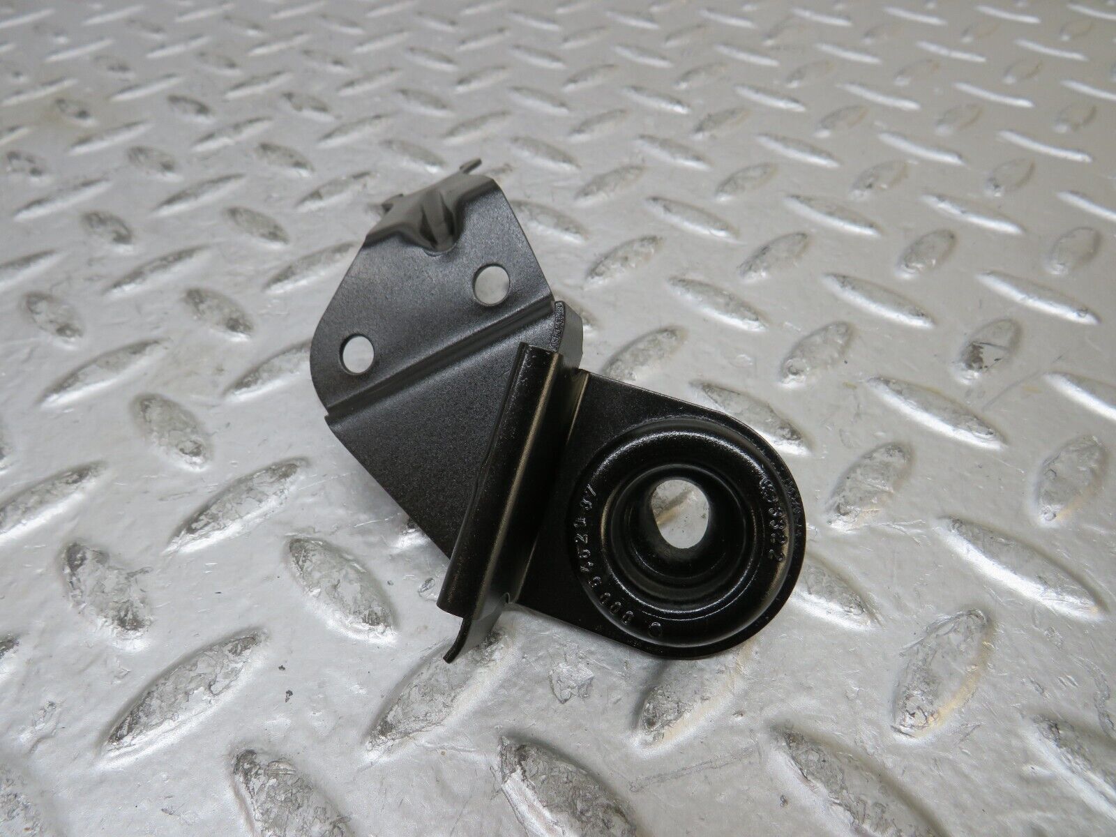 27460 Mercedes-Benz W123 280E Wire Cable Bracket