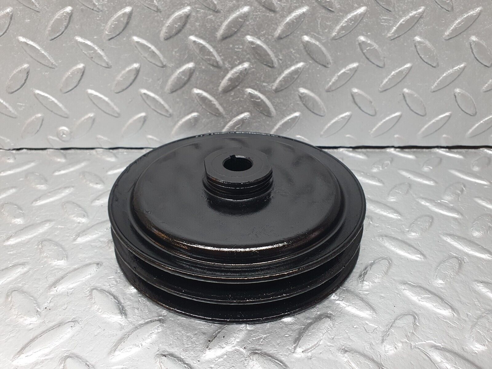 41546 Mercedes-Benz W116 350SE Power Steering Pump Pulley