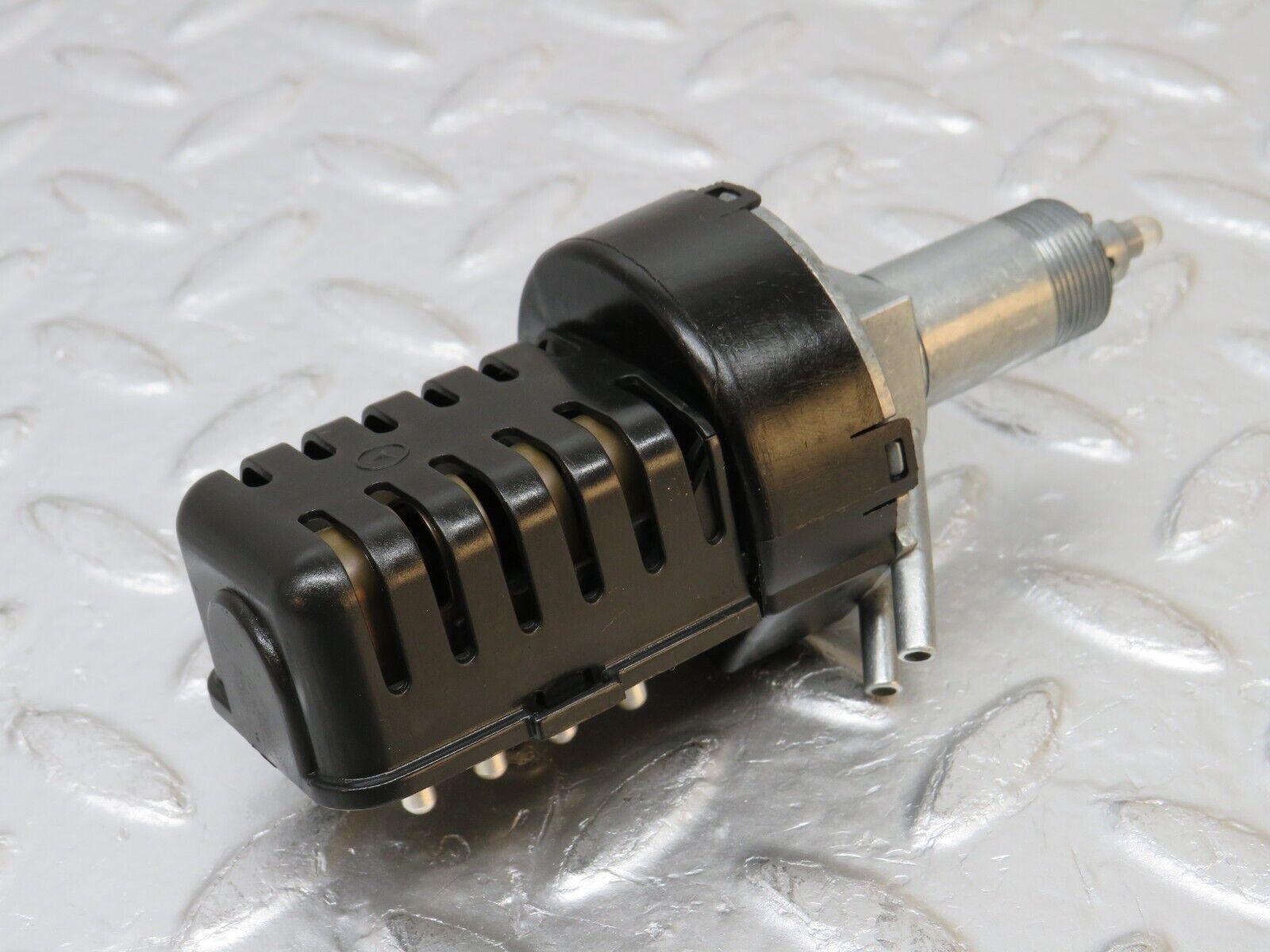 32410 Mercedes-Benz S124 300TE Wagon Heater Control Unit Switch 1248202310