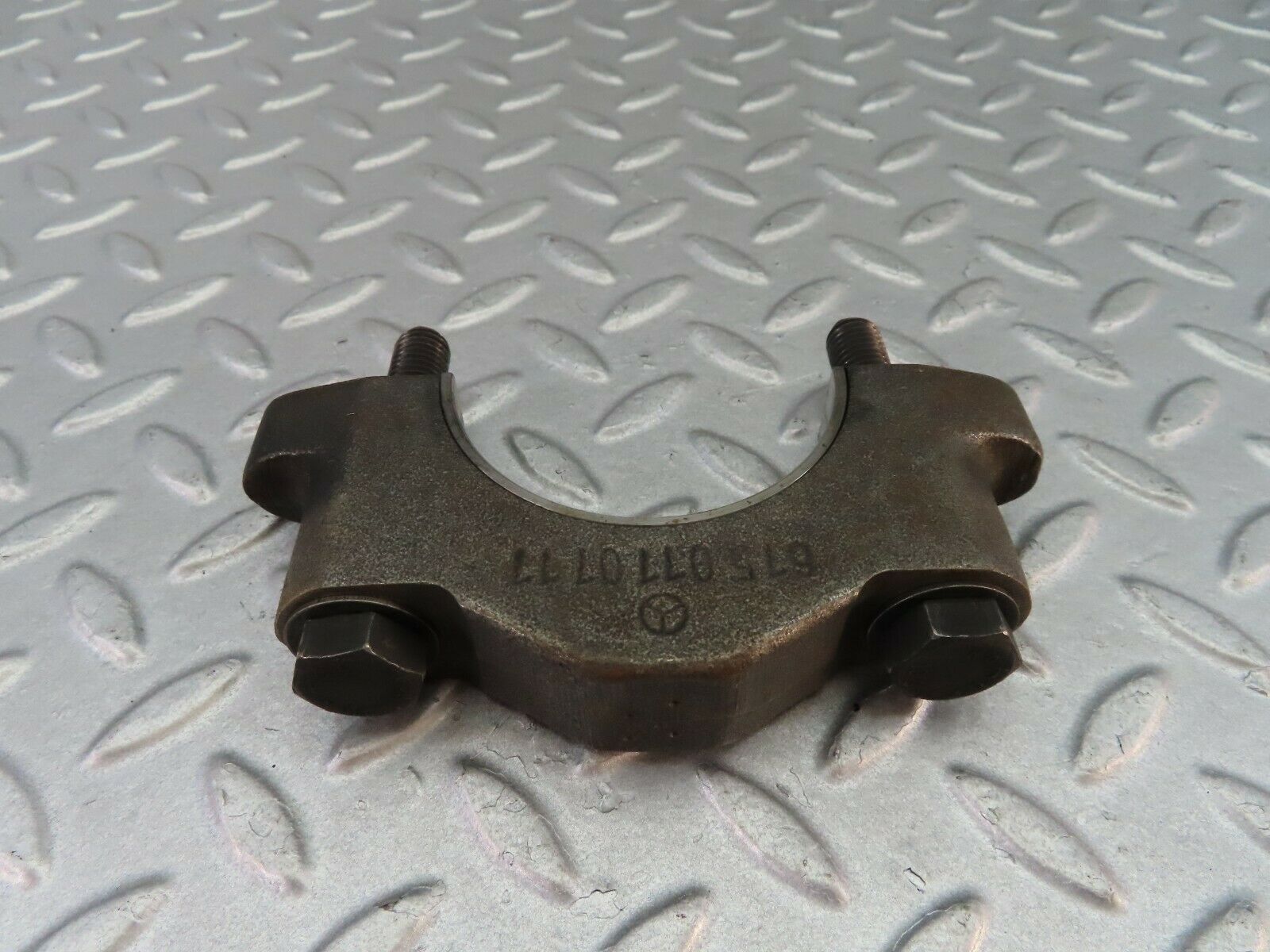 8024 Mercedes-Benz W115 220D Crankshaft Bearing Holder Block 6150110111