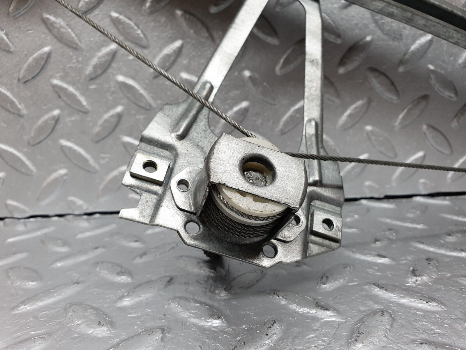 41403 Mercedes-Benz W124 200E Rear Left Manual Window Regulator