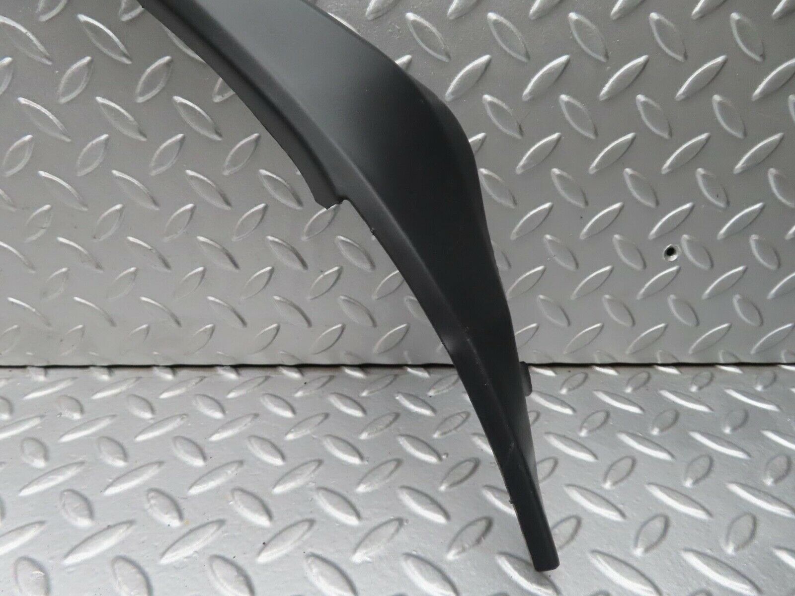 14872 Mercedes-Benz W140 S320 Front Left Door Window Trim 1407206362