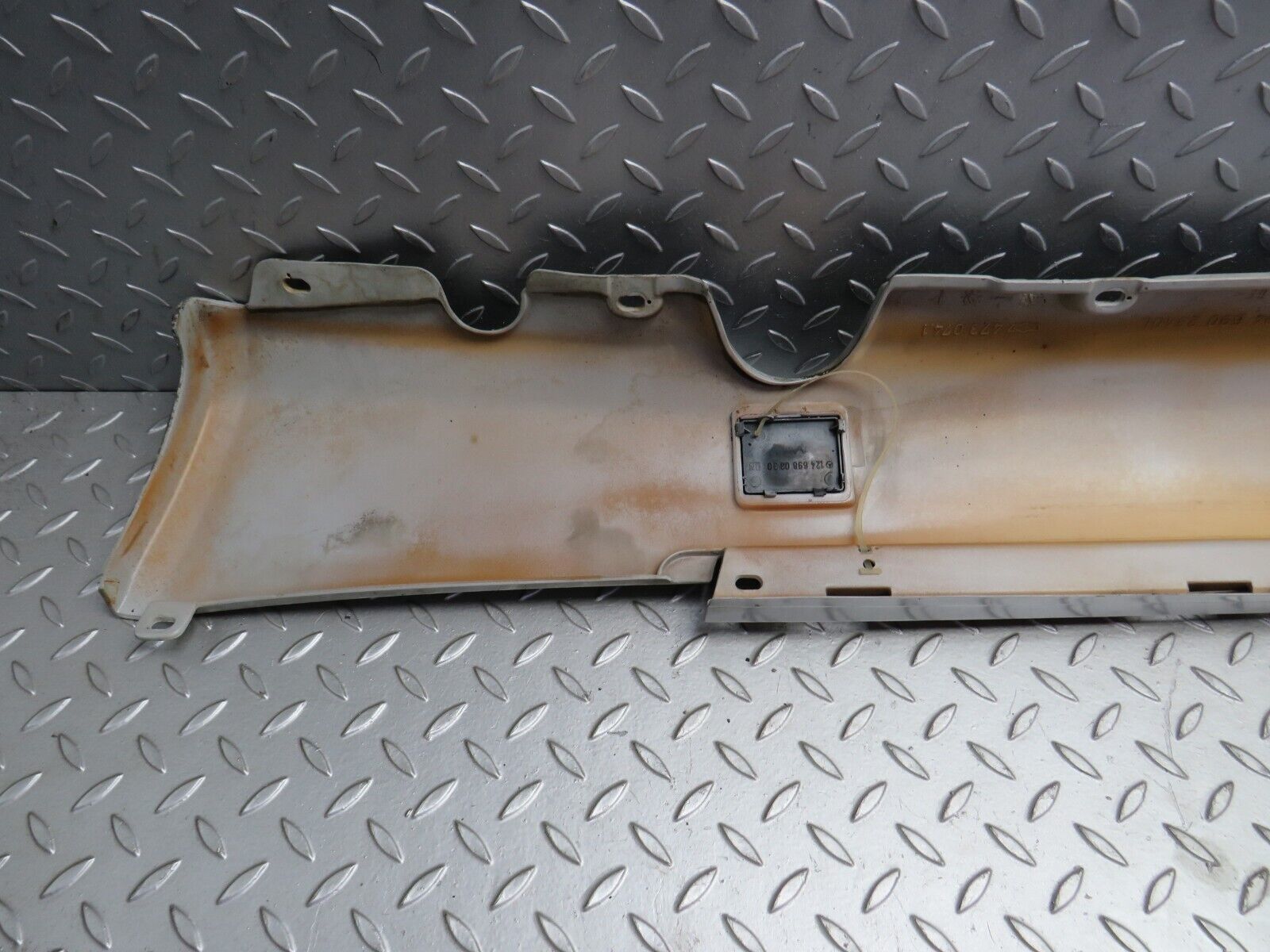 30252 Mercedes-Benz W124 230E Side Skirt Left Side 1246902340