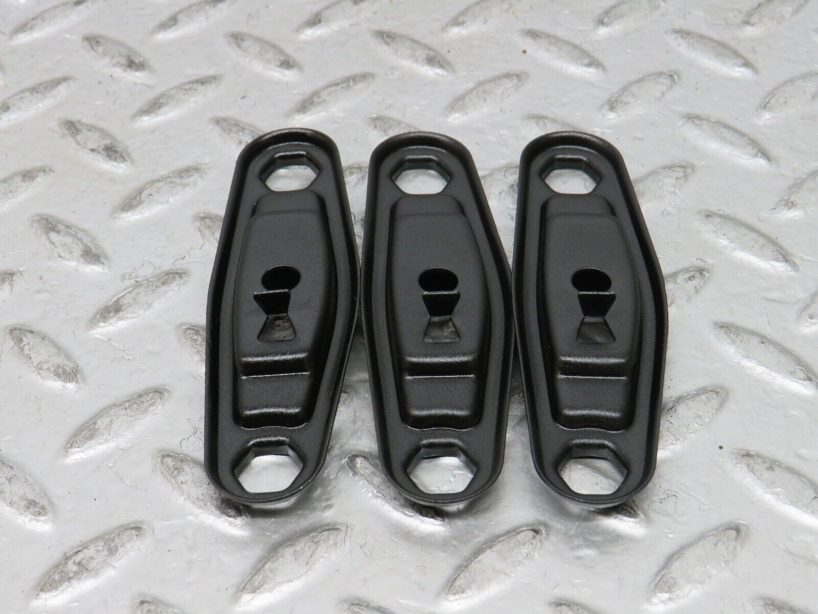 28086 Mercedes-Benz W123 280E Fuel Injector Bracket