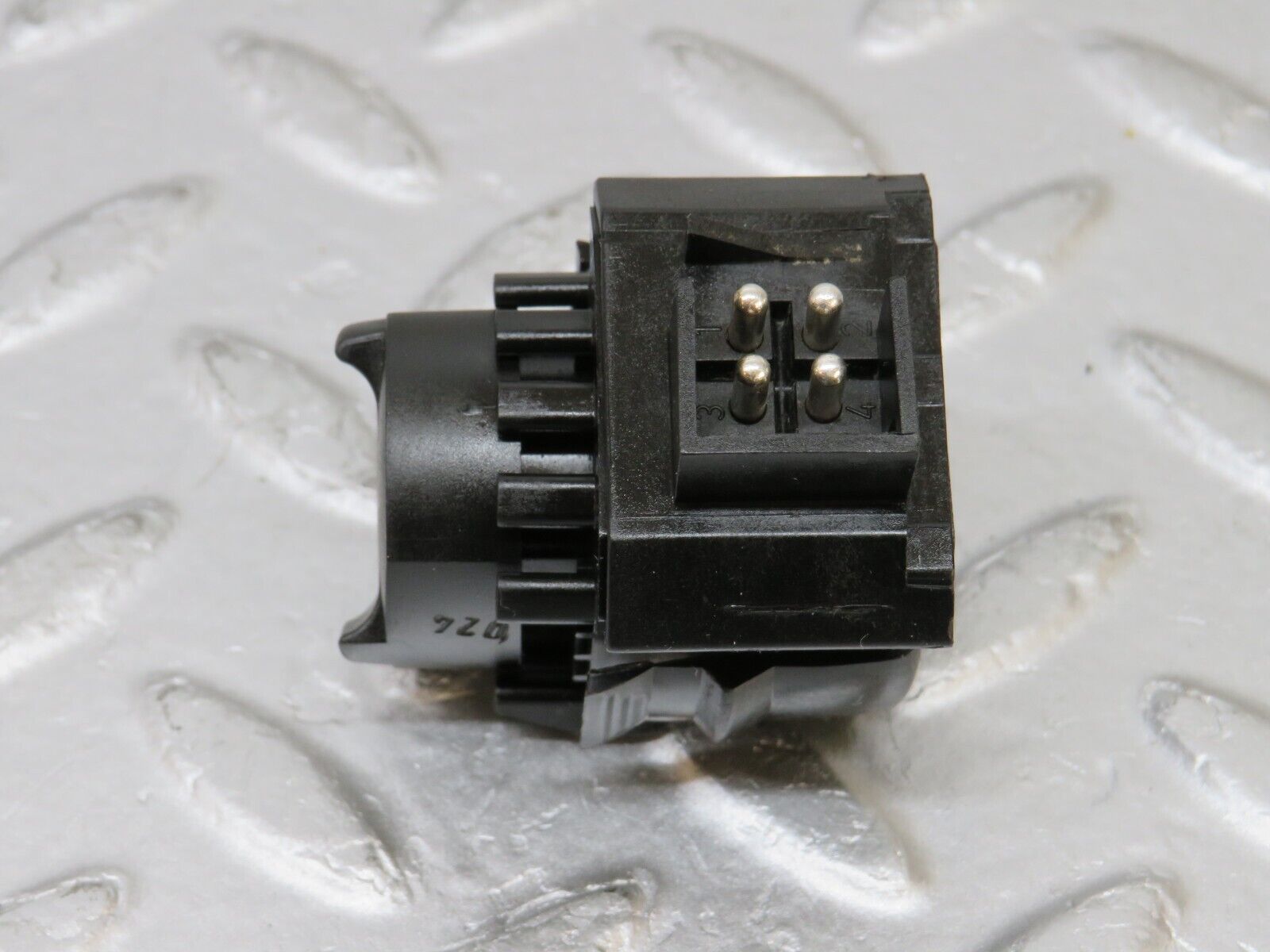 36075 Mercedes-Benz W126 420SE Kick Down Switch 0025452214