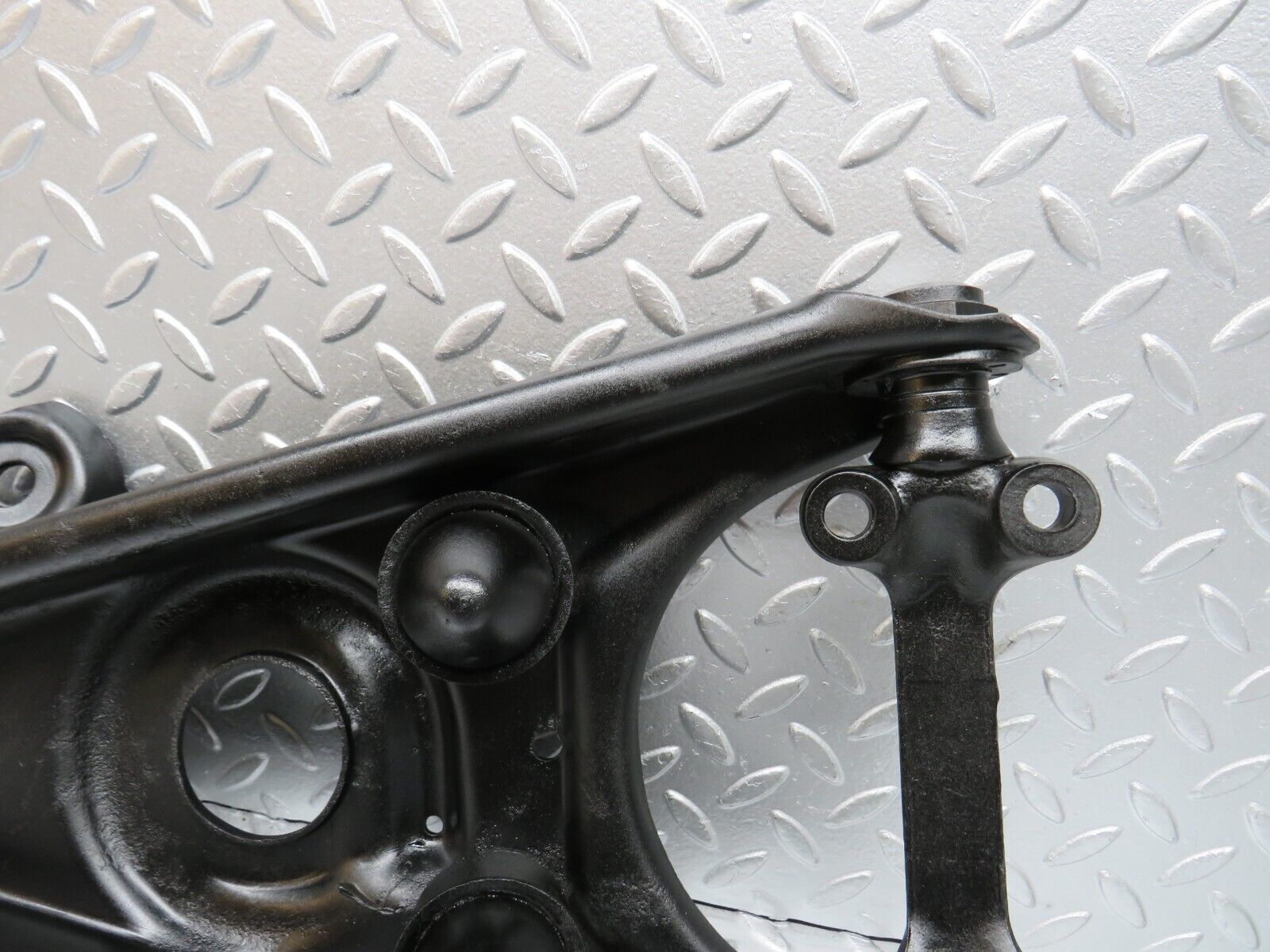 32273 Mercedes-Benz W108 280SE Front Left Lower Control Arm