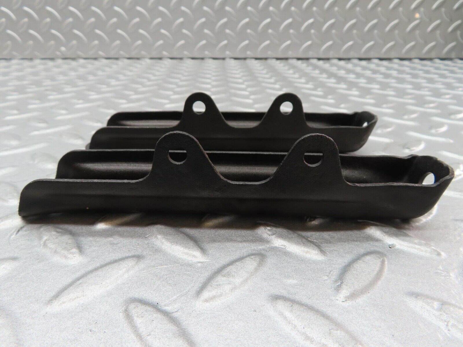 16495 Mercedes-Benz W124 260E Air Intake Manifold Bracket