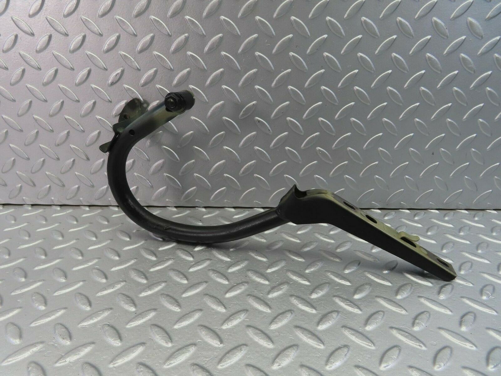 10480 Mercedes-Benz W201 190E Boot Lid Trunk Hinge Right Side