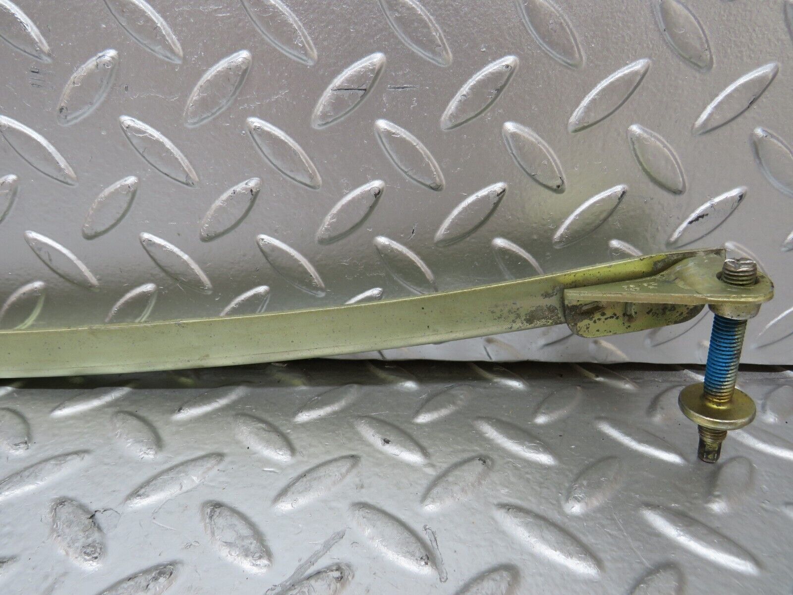 26464 Mercedes-Benz C124 220CE Coupe Left Door Window Channel