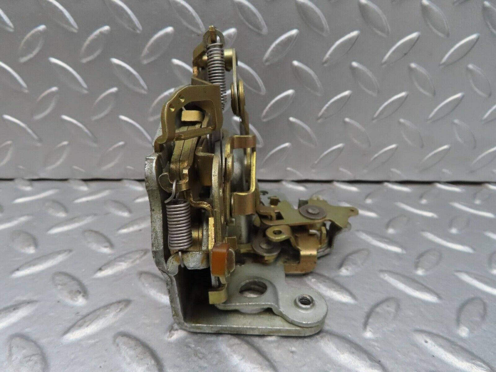 14262 Mercedes-Benz W116 350SE Rear Right Door Lock Mechanism