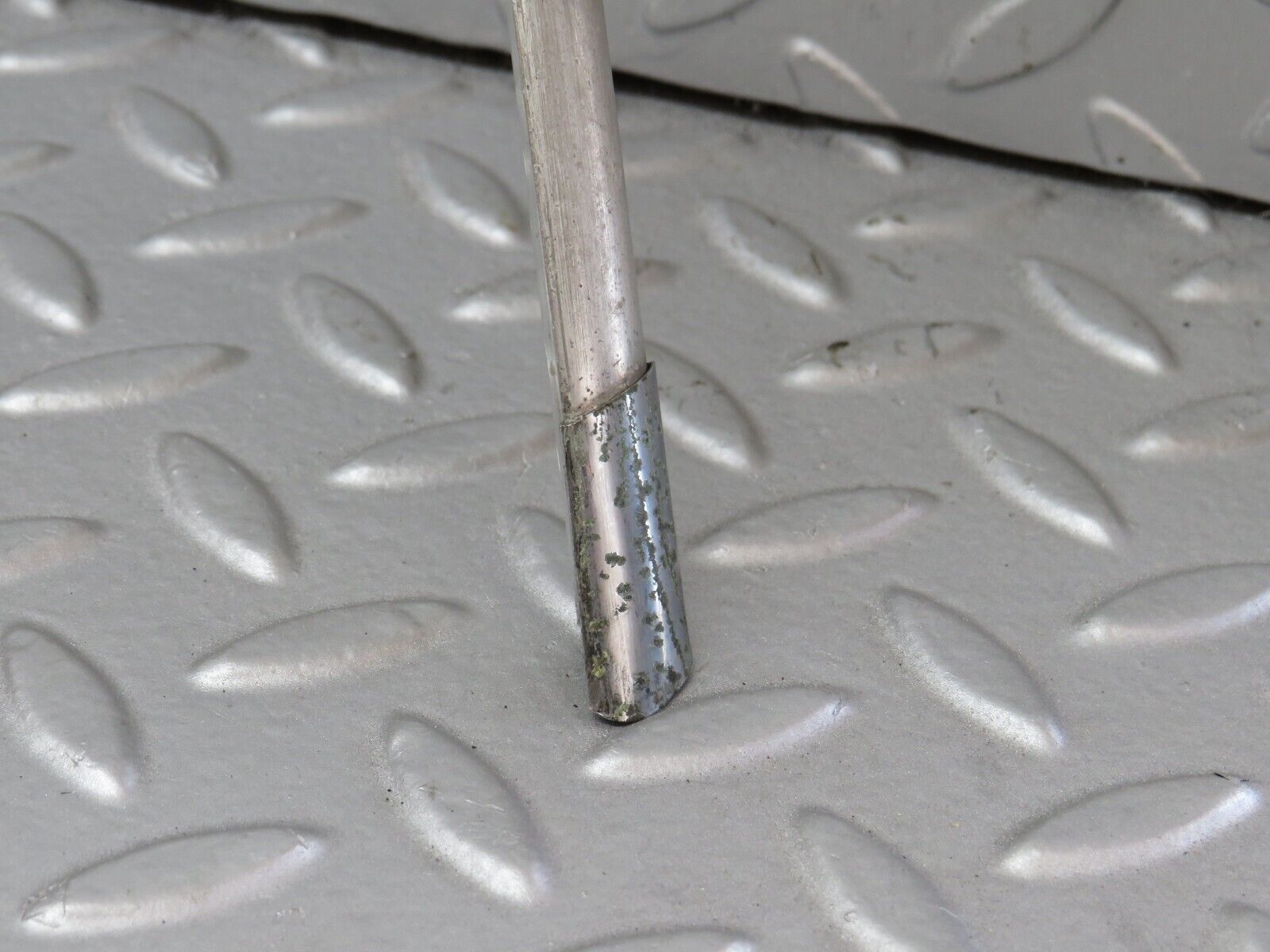 40492 Mercedes-Benz W110 230 Rear Windscreen Chrome Frame