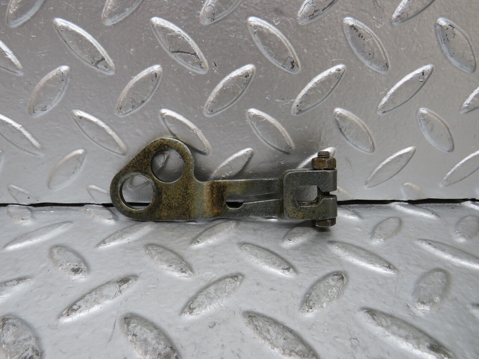 27463 Mercedes-Benz W123 280E Gearbox Linkage Bracket