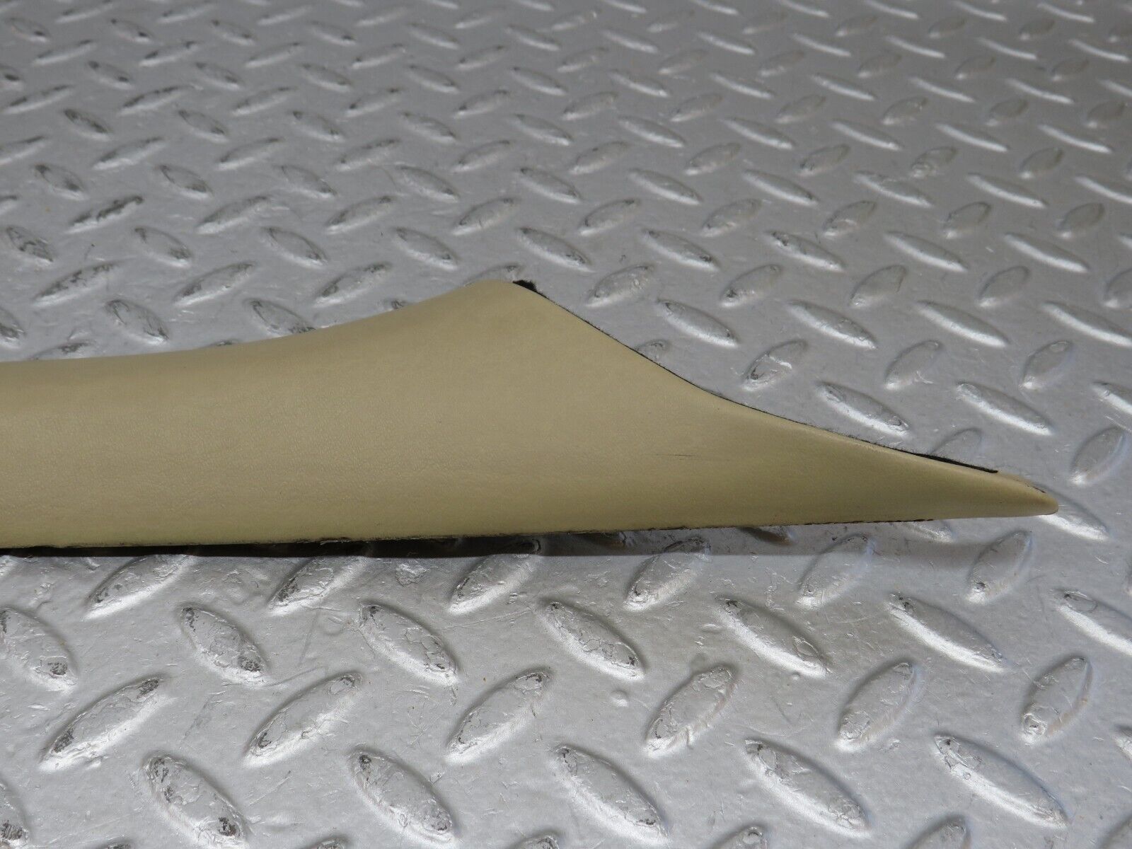 36487 Mercedes-Benz W201 190E 2.0L A Pillar Cover Trim Right Side Beige 2016922089