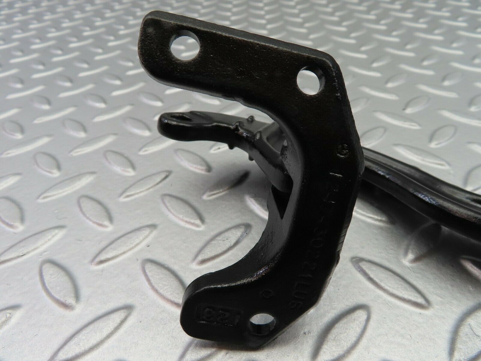 6785 Mercedes-Benz S124 E220 Wagon Trunk Lid Hinge Right Side 1247430451