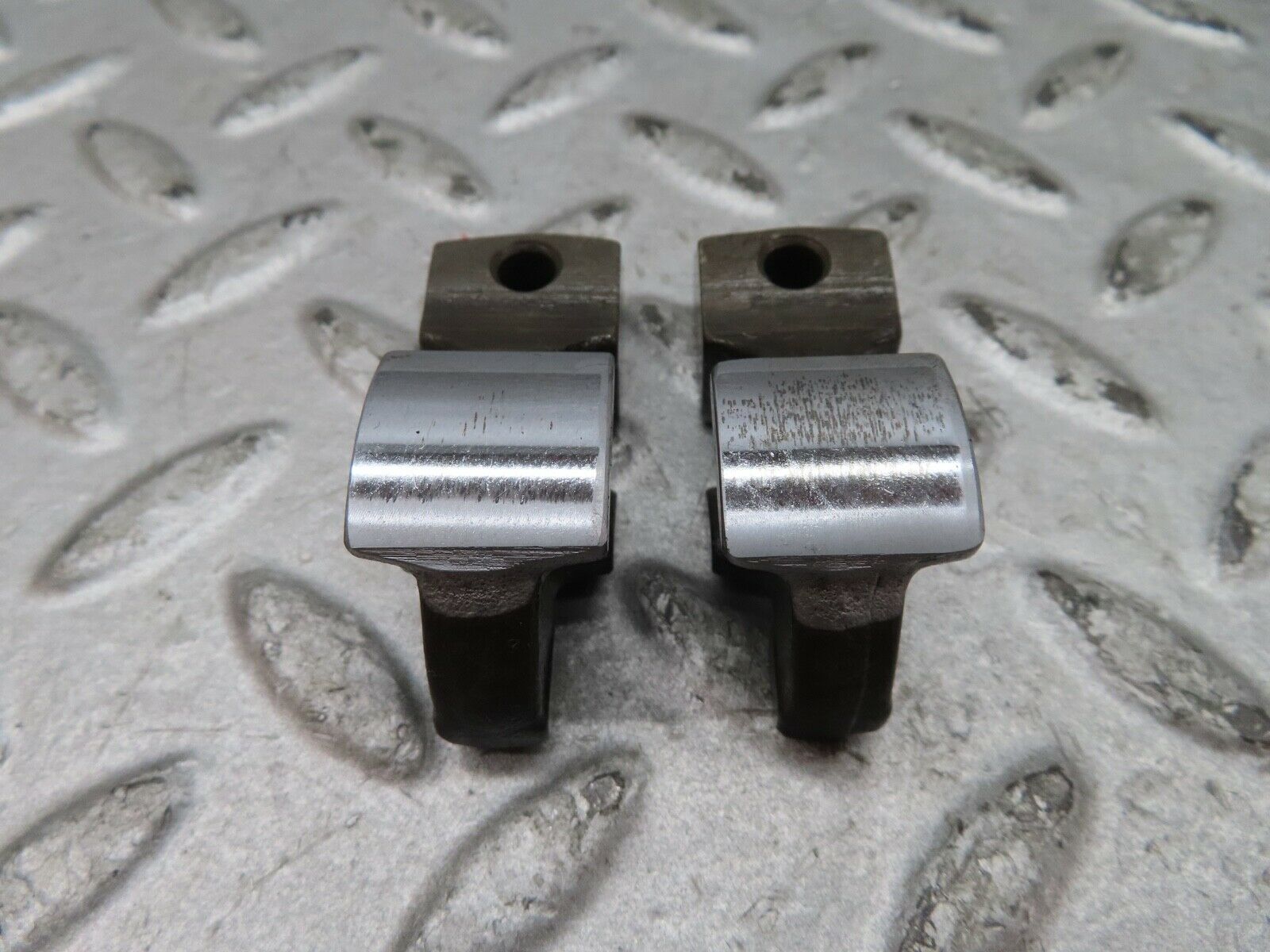 17866 Mercedes-Benz W116 450SEL Valve Rocker Arm