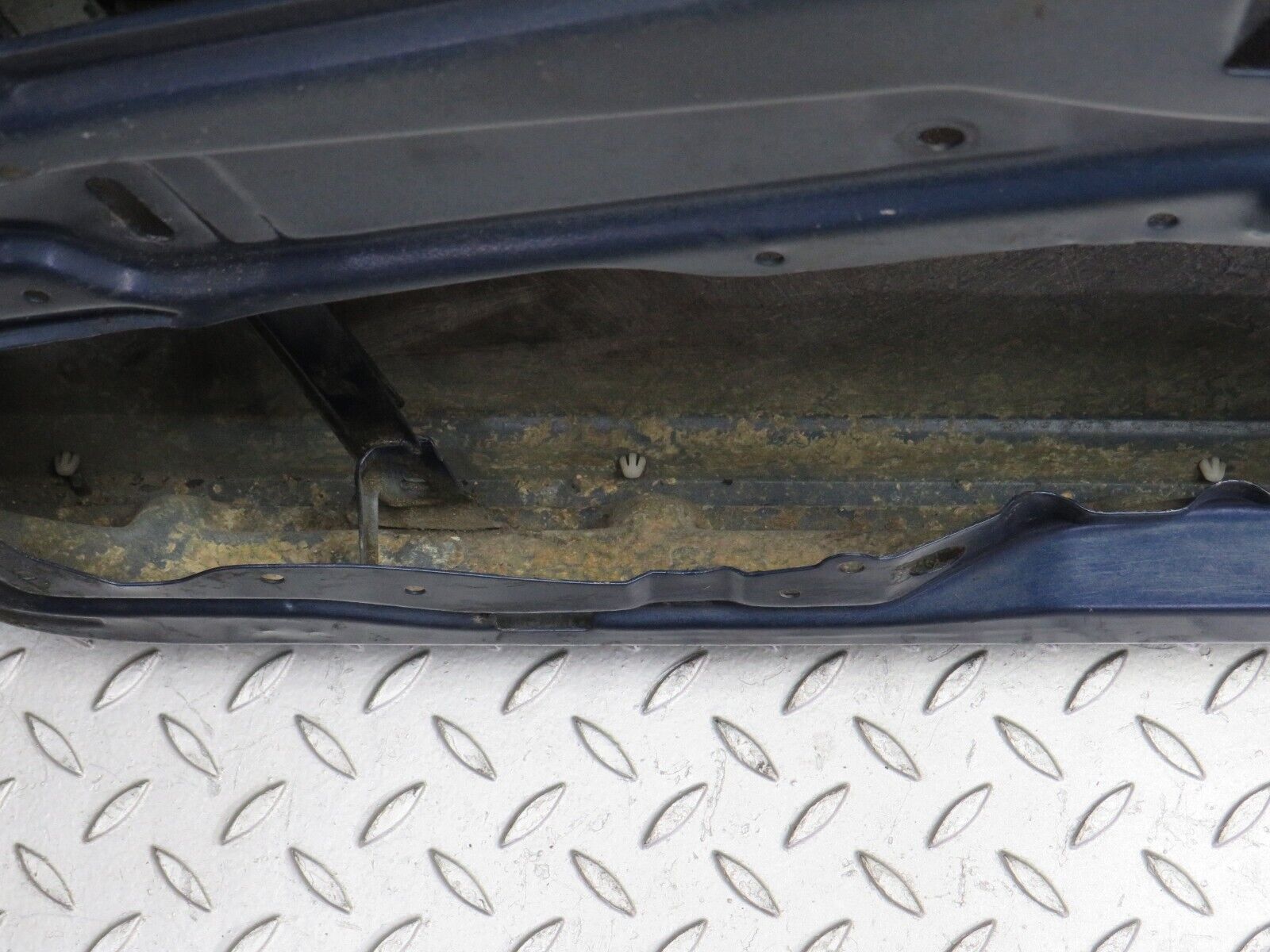 31416 Mercedes-Benz S124 220TE Wagon Front Left Door