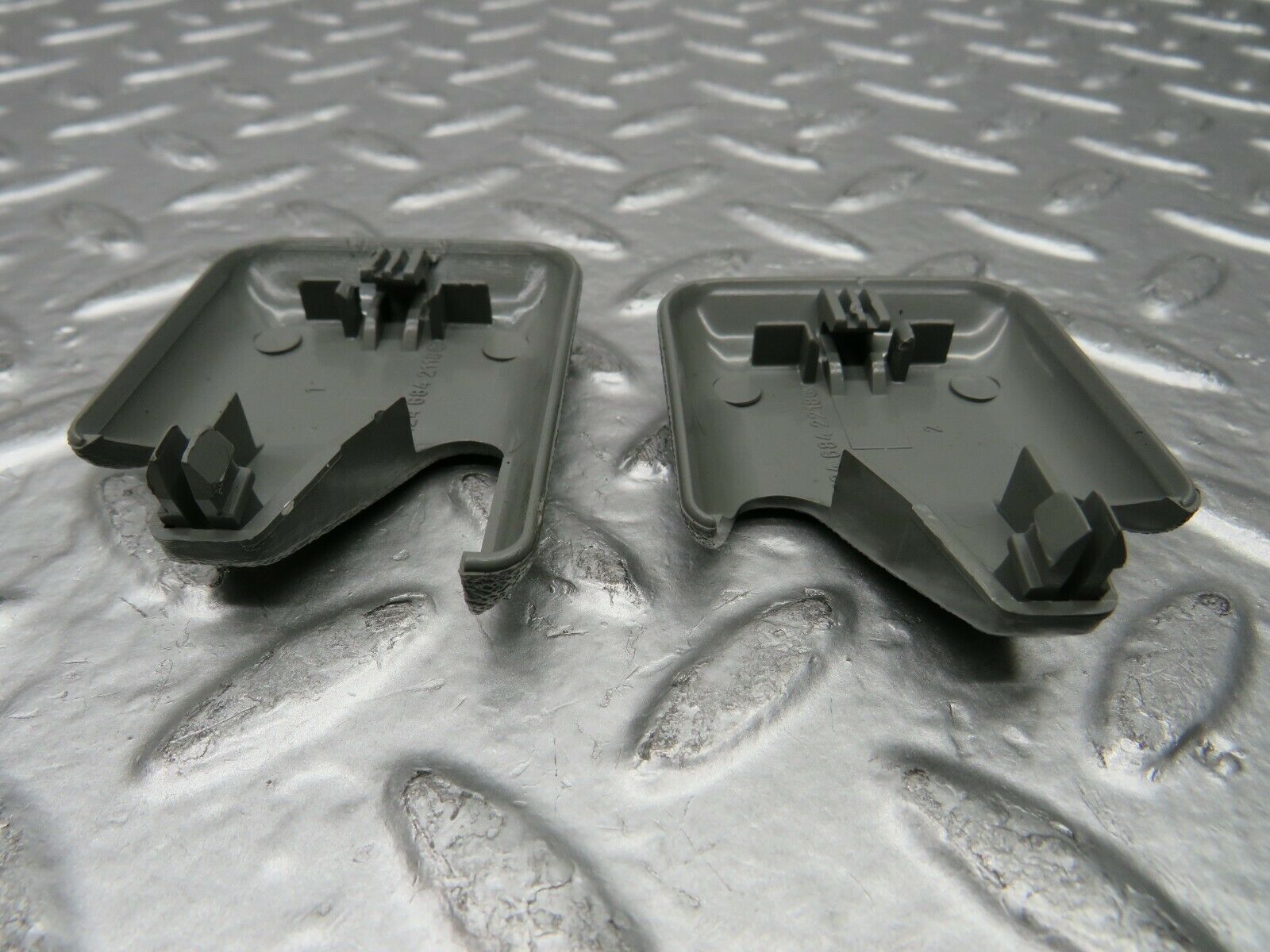 22594 Mercedes-Benz C124 E220 Front Seat Rail Trim Cover 1246842118 1246842218