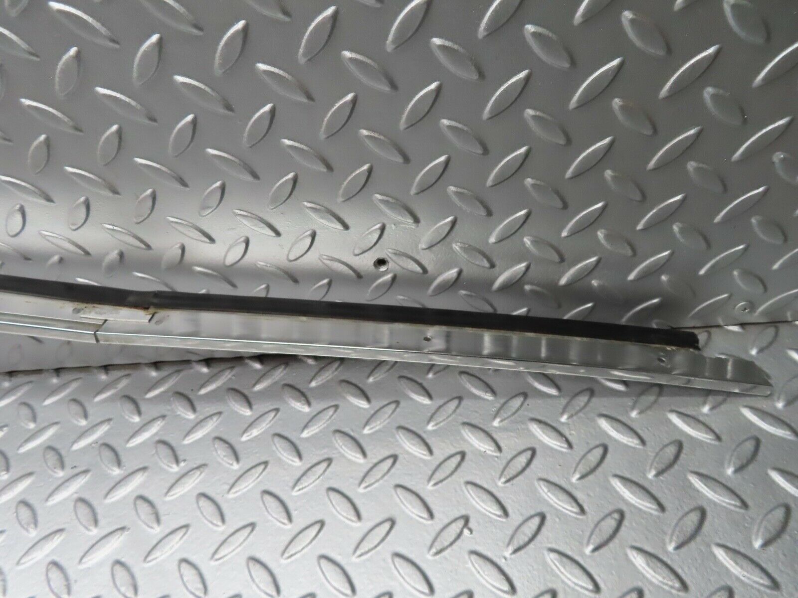 20955 Mercedes-Benz W114 250CE Coupe Roof Chrome Moulding Trim Left Side