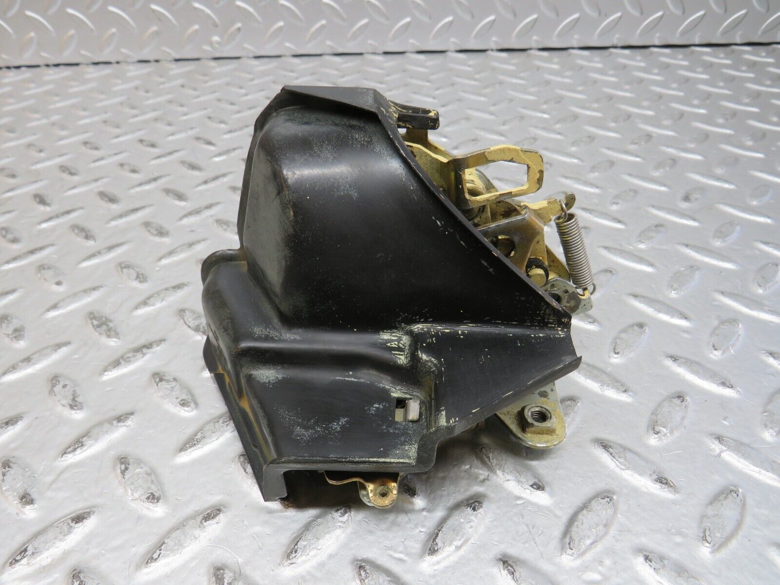 28742 Mercedes-Benz W123 230E Rear Left Door Lock Mechanism 1237230108