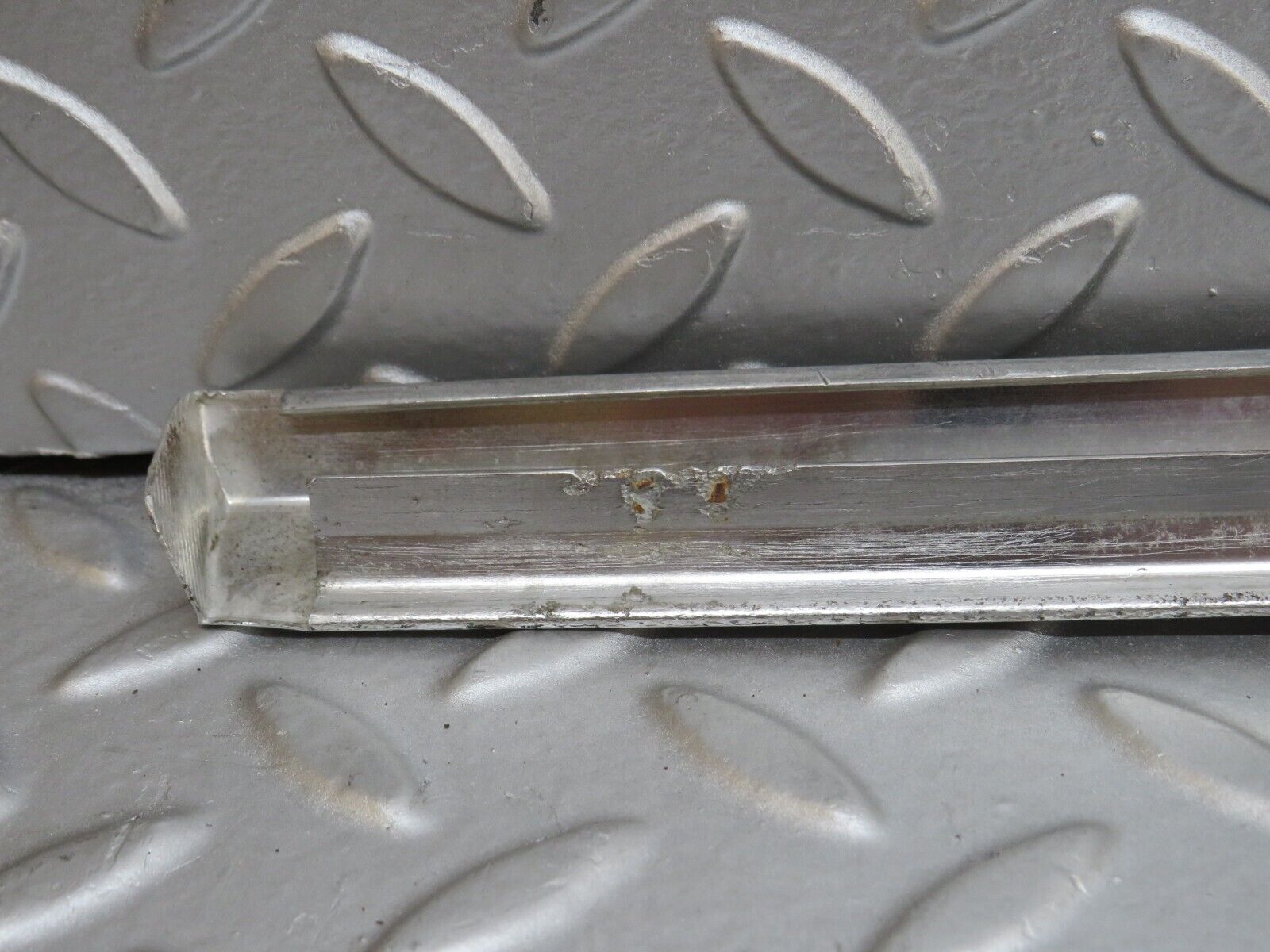 34407 Mercedes-Benz C126 380SEC Coupe Door Window Chrome Trim Right Side